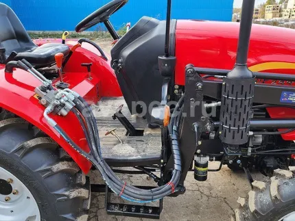 Минитрактор Dongfeng DF-244 G2 с погрузчиком ПСМ