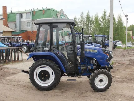 Трактор Русич Т-244 с кабиной